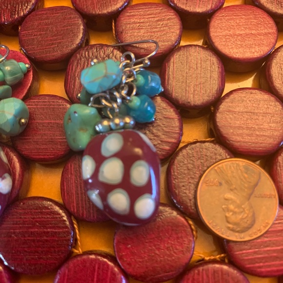 Hand painted turquoise and maroon dangly earrings - Picture 3 of 4
